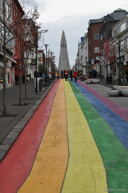 Reykjavik rainbow hallgrimskirkja