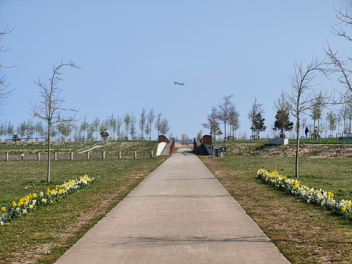 MH17 monument h
